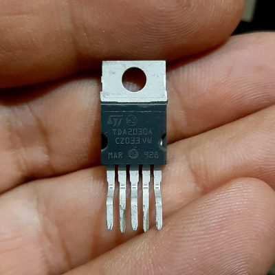آی سی آمپلیفایر اس تی مدل TDA2030