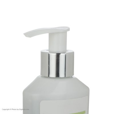 ژل شستشو صورت مای سری سبوفارما مدل vitamin c حجم 200 میلی لیتر