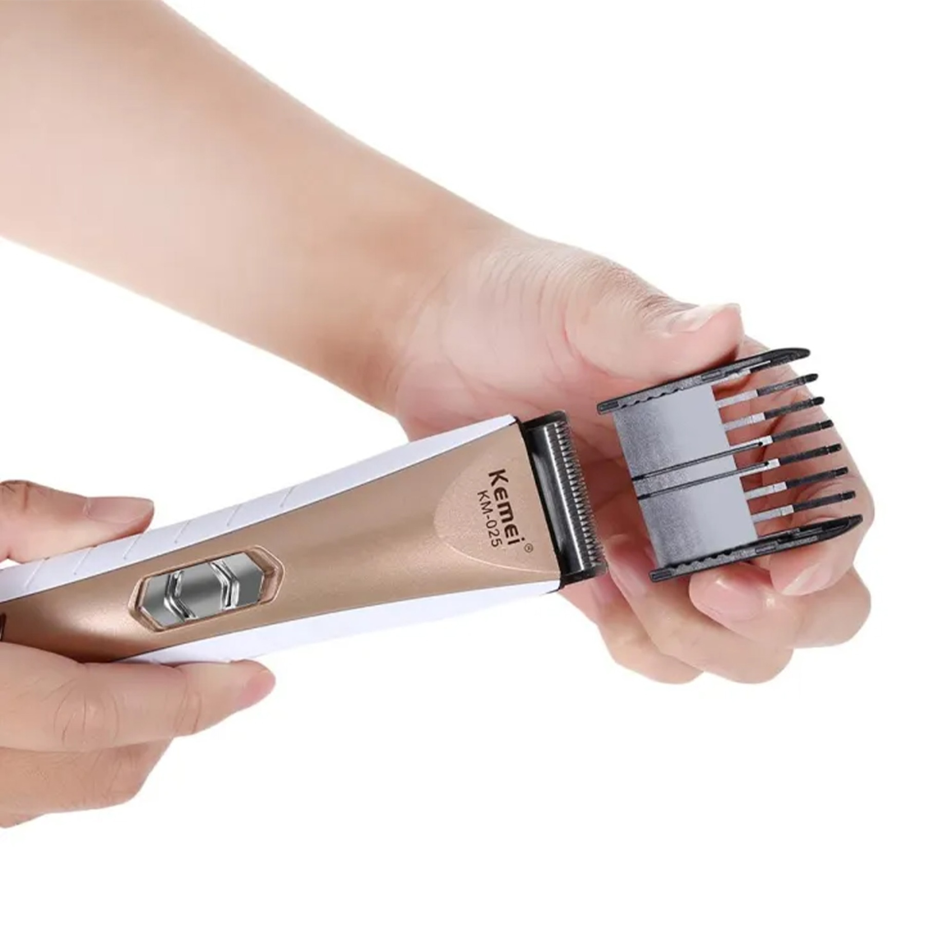 ماشین اصلاح موی سر و صورت کیمی مدل KM025 ماشین اصلاح موی سر و صورت کیمی مدل KM025