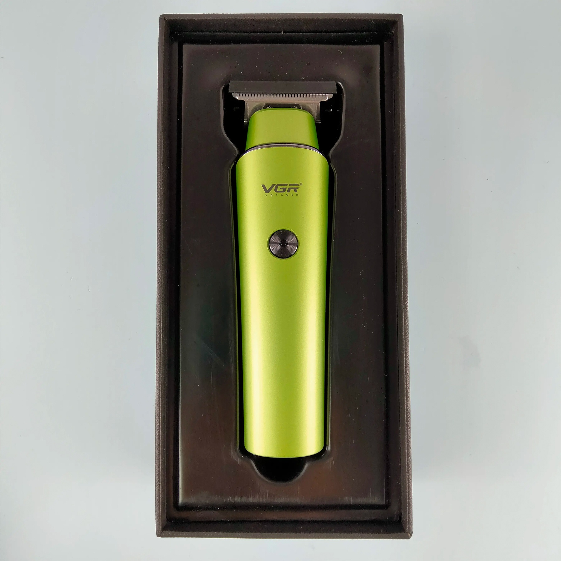 ماشین اصلاح موی سر و صورت وی جی ار مدل V-933 G ماشین اصلاح موی سر و صورت وی جی ار مدل V-933 G